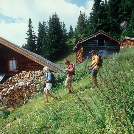 Апартаменты Michaela